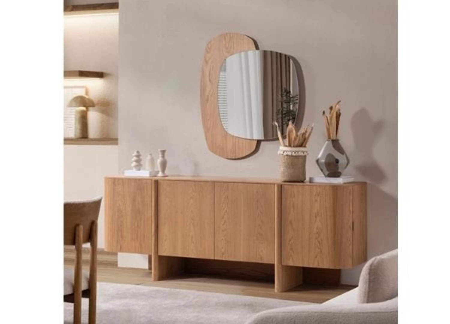 Το σετ τραπεζαρίας MODE συνδυάζει σύγχρονο σχεδιασμό και πρακτικότητα. Περιλαμβάνει τραπέζι, 6 καρέκλες, κονσόλα με καθρέφτη και δυνατότητα προσθήκης TV μονάδας ή τραπεζιού σαλονιού. Με 2ετή εγγύηση και δωρεάν παράδοση.